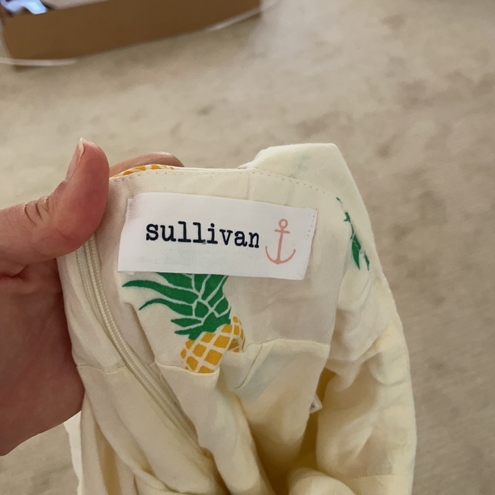 Sullivan Romper Size S Never worn, No Tag - Picture 3 of 4